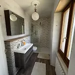Vista Alta Langa, La Cascina 度假居 Cravanzana