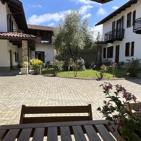 Vista Alta Langa, La Cascina Semesterbostad *